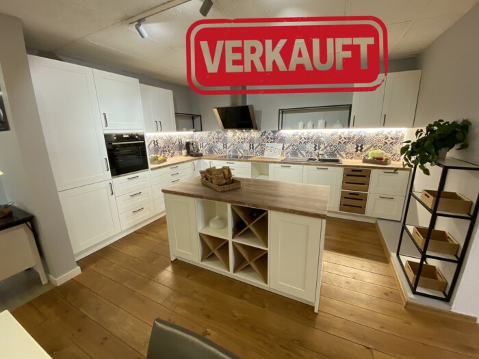 VERKAUFT - Die Ausstellungsküche in gemütlichem Country-Style